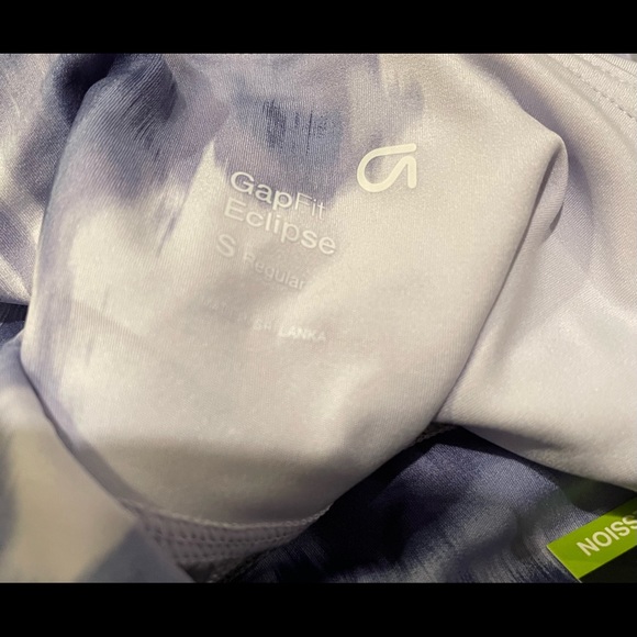 NWT GapFit cropped Eclipse leggings - Picture 3 of 6